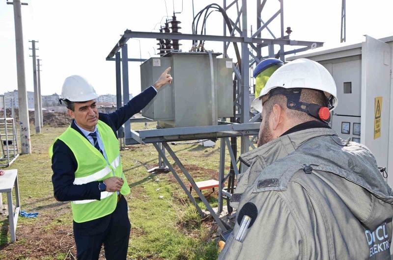 Dicle Elektrik sorumluluk alanında aşırı ve kontrolsüz tüketim nedeniyle 57 trafo yandı
