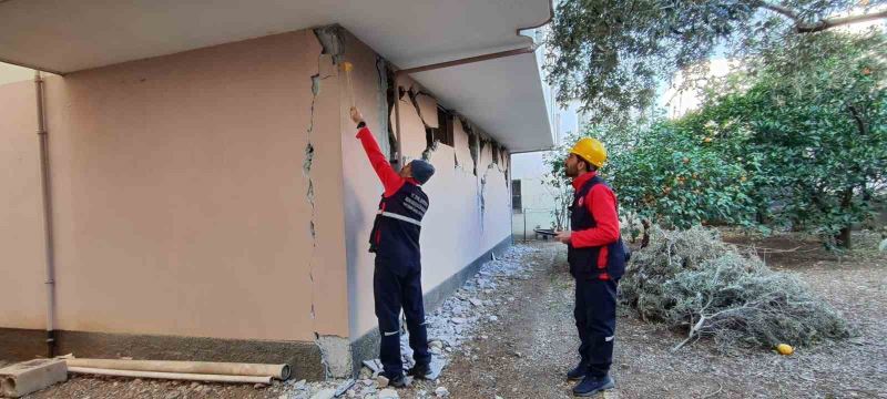 Hasan Kılca: “Tüm ekiplerimiz ve imkanlarımızla bölgedeyiz”
