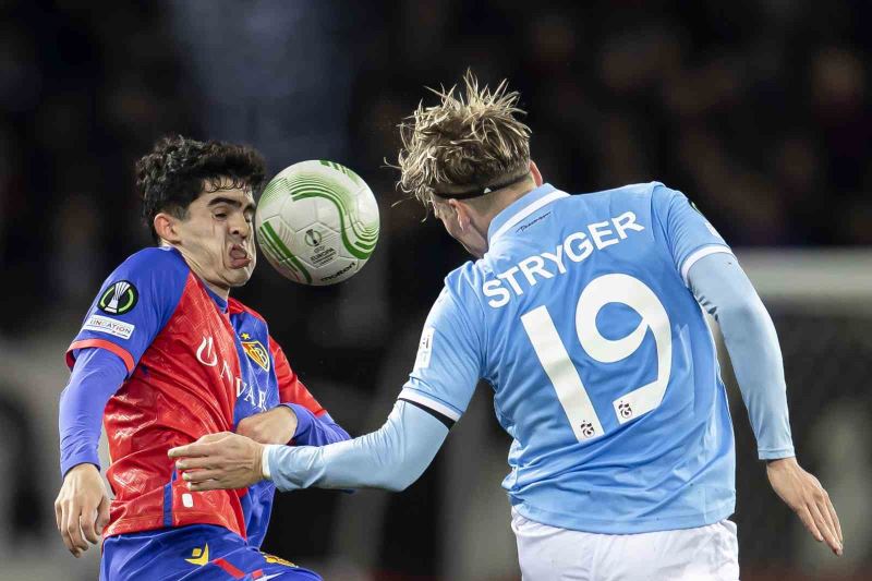 UEFA Konferans Ligi: Basel: 1 - Trabzonspor: 0 (İlk yarı)
