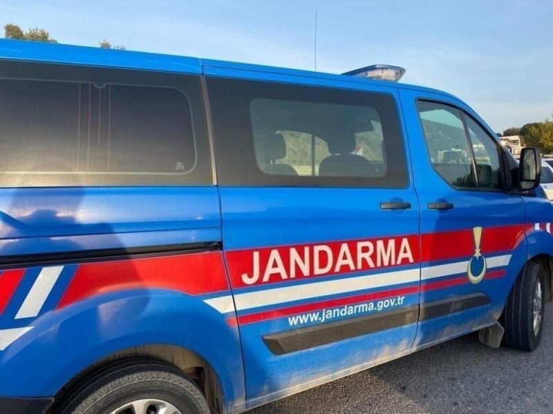 Aydın’da aranan şahıslar jandarmaya takıldı
