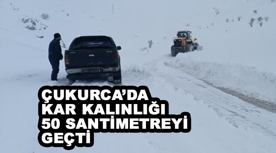 Çukurca’da kar kalınlığı 50 santimetreyi geçti