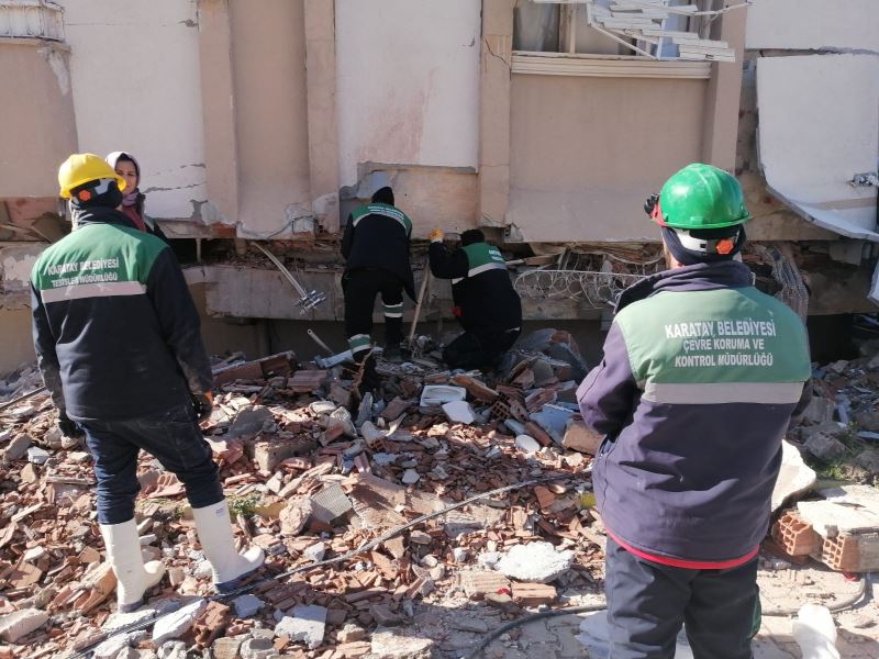 Karatay Belediyesi tüm imkanlarıyla deprem bölgesinde
