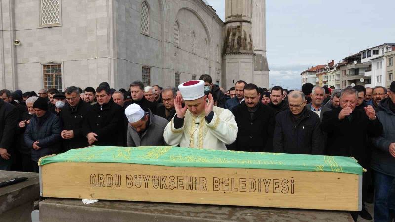 Depremde hayatını kaybeden diş teknisyeni Ordu’da toprağa verildi
