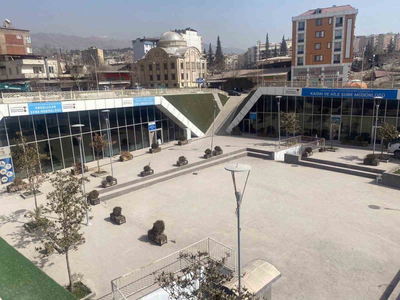 Diyarbakır ekipleri Kahramanmaraş’ta çarşı kent kuruyor
