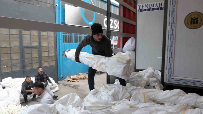 Deprem bölgelerine Yenimahalle desteği sürüyor
