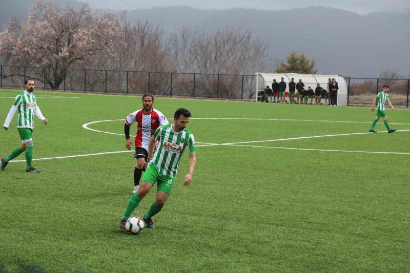 Çameli Belediyespor yenilenen stadında galibiyetle başladı
