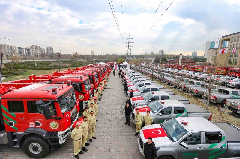 Denizli’nin ateş savaşçıları 7 arazöz ve 3 ilk müdahale aracıyla güçlendi
