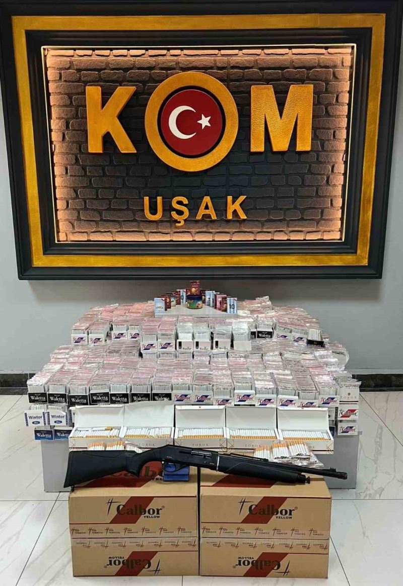 Uşak’ta kaçak tütün operasyonu; binlerce paket makaron ve nargile tütünü ele geçirildi
