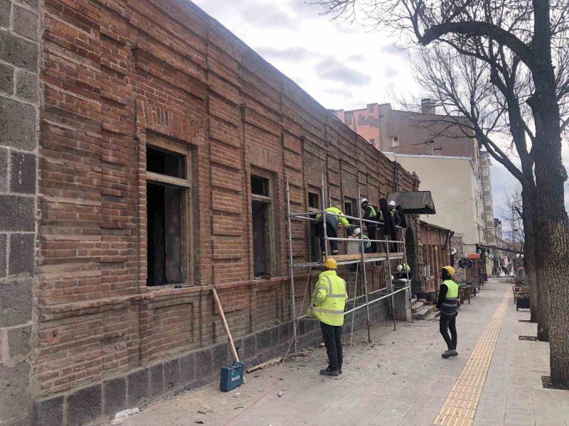 Tarihi Kimliğiyle Kars Kenti Projesi çalışmaları başladı
