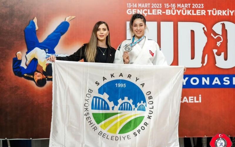 Büyükşehirli sporcu Türkiye ikincisi oldu
