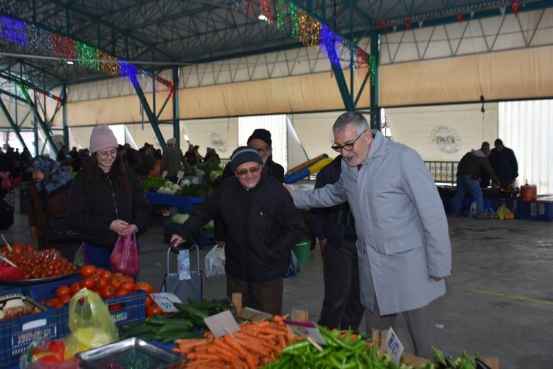 Başkan Bozkurt’tan vatandaşlara ‘Ramazan’ ziyareti
