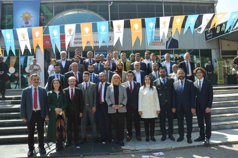 Manisa AK Parti’de temayül yoklaması yapıldı
