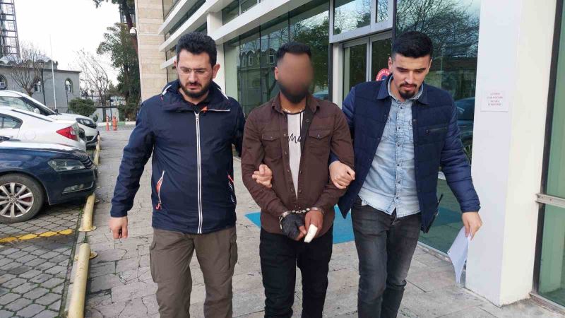 Samsun’da 2 kişiyi bıçak ve taşla hastanelik eden şahıs tutuklandı
