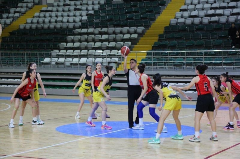 U18 kızlar basketbol bölge şampiyonası Muğla’da başladı
