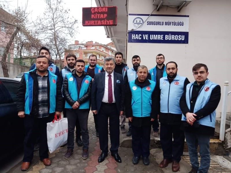 Deprem bölgesine 5 ton sıvı yağ gönderdiler
