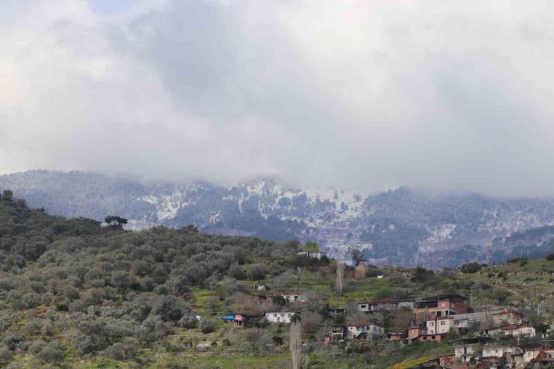 Aydın dağları beyaza büründü
