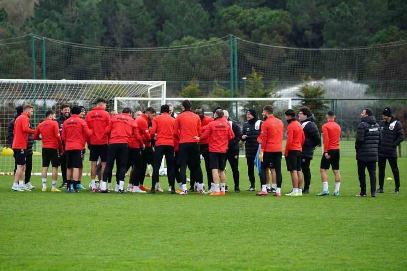 Fatih Karagümrük, İstanbulspor maçı hazırlıklarını sürdürdü
