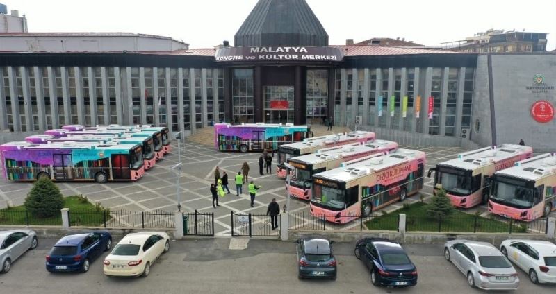 Gezici kütüphaneler deprem bölgesinde
