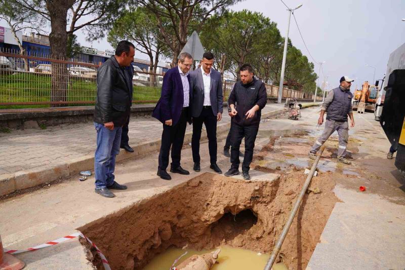 Ayvalık’ta Başkan Ergin doğalgaz çalışmalarını inceledi
