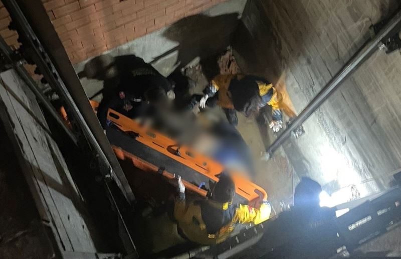 Asansör boşluğuna düşen inşaat işçisi hayatını kaybetti
