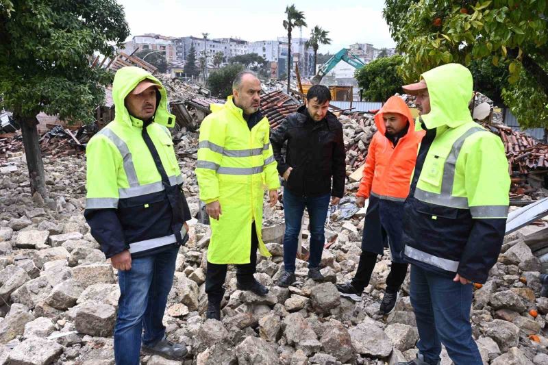 Deprem enkazından 752 yıllık tarih çıkacak
