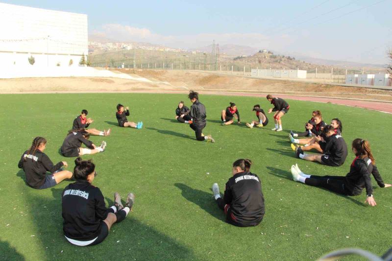 Nuhspor Kadın Futbol Takımı’nın başarısı, Şırnak’taki kızlara ilham oldu
