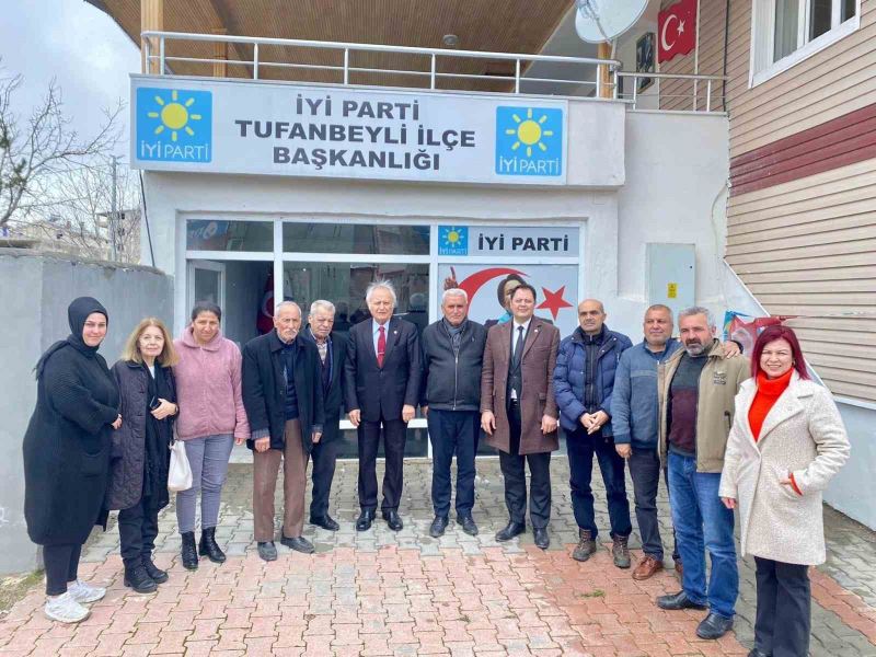 İyi Parti Adana Milletvekili Aday Adayı Akyürek, temayül öncesi Adana’yı karış karış gezdi
