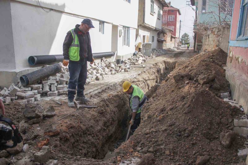 Göveçci Mahallesi’nin alt yapısı güçleniyor
