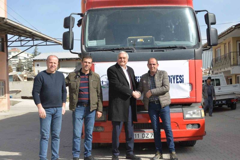 Bozüyük Belediyesi un yüklü 11’inci yardım tırı Kahramanmaraş’a yola çıktı
