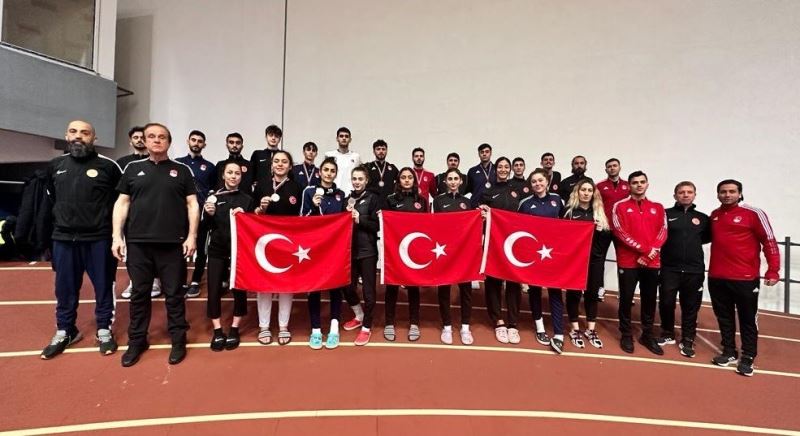 Bursa Büyükşehir Belediyesporlu Hatice Kübra İlgün Bulgaristan’dan gümüş madalyayla döndü
