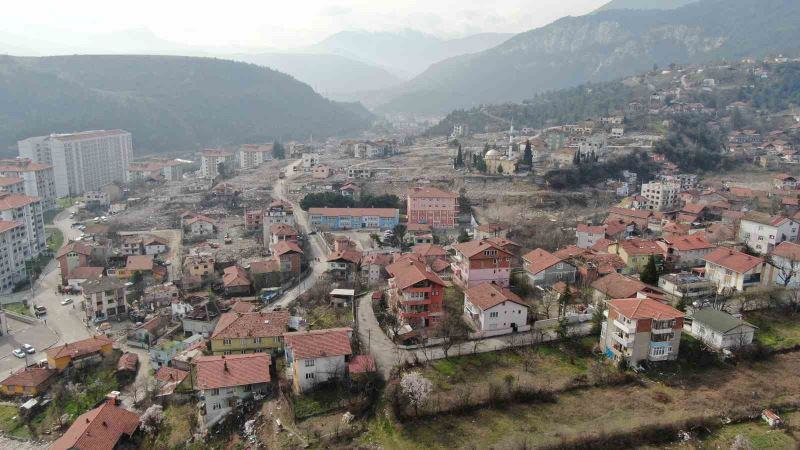 Deprem sonrası kentsel dönüşüm çalışmaları hızlandırıldı
