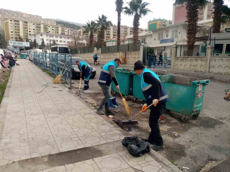 Dulkadiroğlu’nda çevre ekiplerinin yoğun çalışması sürüyor
