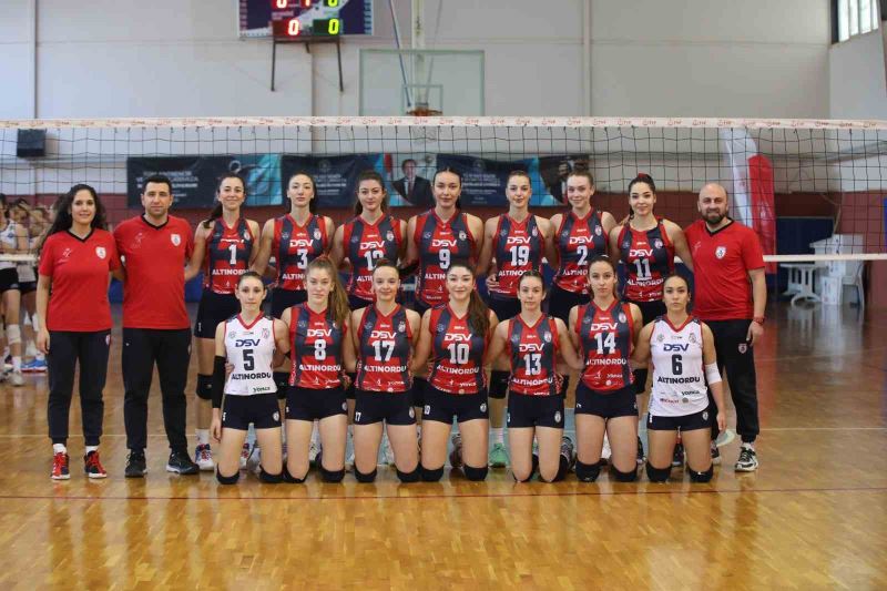 Altınordu Voleybol, play-off çeyrek finallerinde
