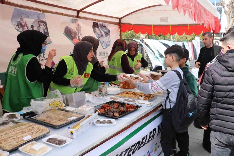 Siirt’te 21 STK depremzedeler için etkinlik düzenledi
