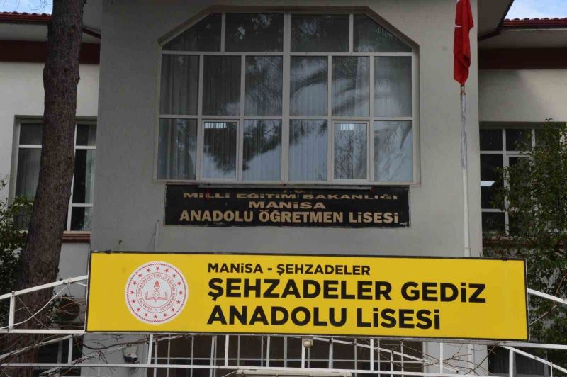 Şehzadeler Gediz Anadolu Lisesi ’Tasarım tescil belgesi’ aldı
