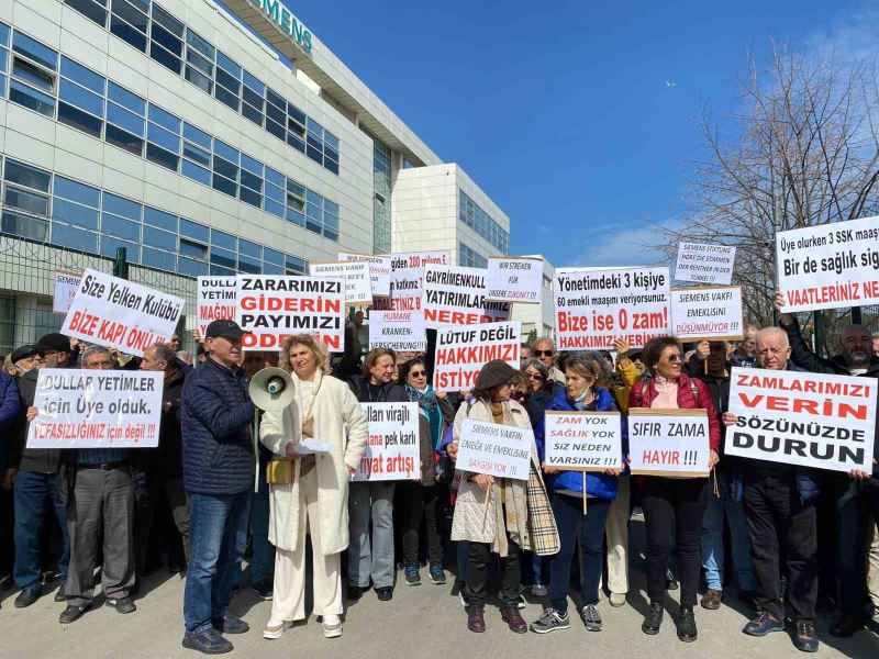 Kartal’da Siemens Vakfının mağdur üyelerinden ’hakkımızı verin’ protestosu
