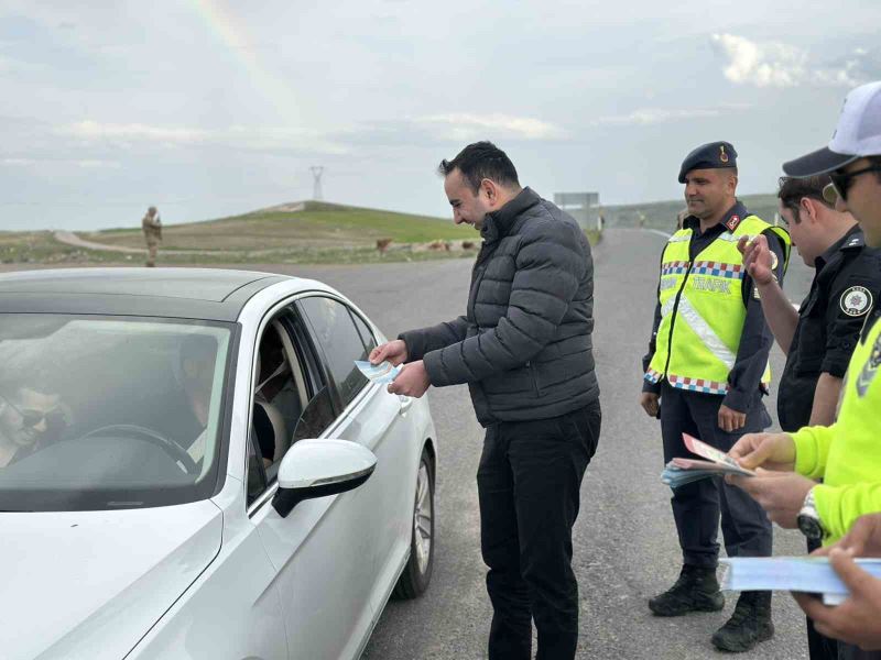 Kaymakam Karakaş, ekiplerle birlikte uygulama yaptı
