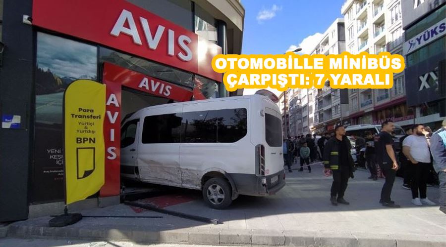 Otomobille minibüs çarpıştı: 7 yaralı