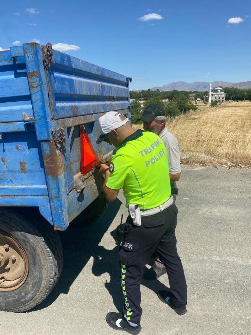 Elazığ’da tarım araçları denetlendi
