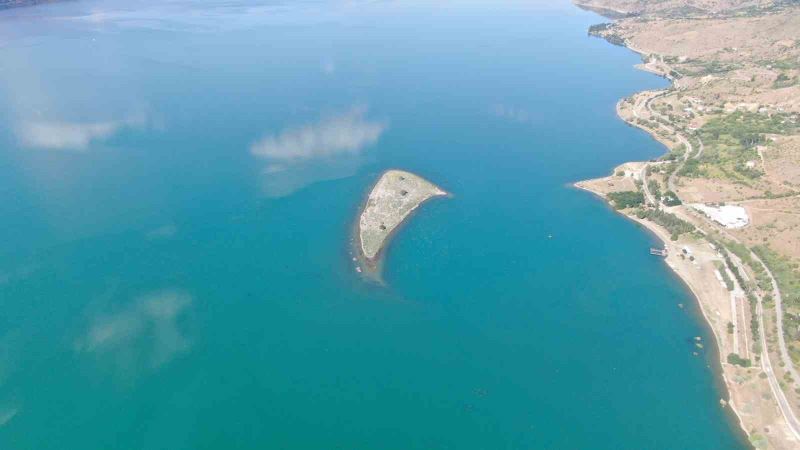 Sular yükseldi, Batık Şehir görünmez hale geldi
