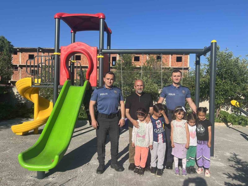 Başkan Altun, polis çocuklarını unutmadı
