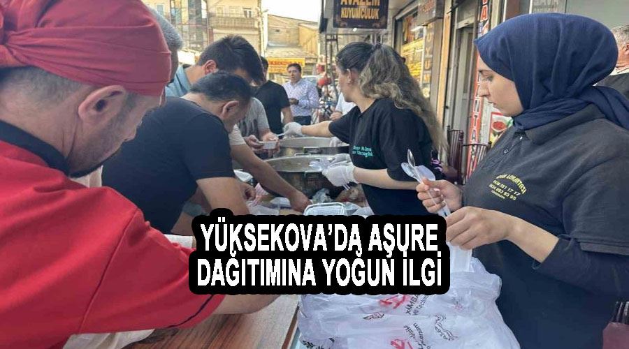 Yüksekova’da aşure dağıtımına yoğun ilgi