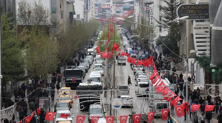 Bayram Yolculuklarında Güvenliğiniz İçin Van Emniyeti