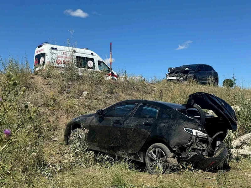 Ağrı’da trafik kazası:  13 yaralı