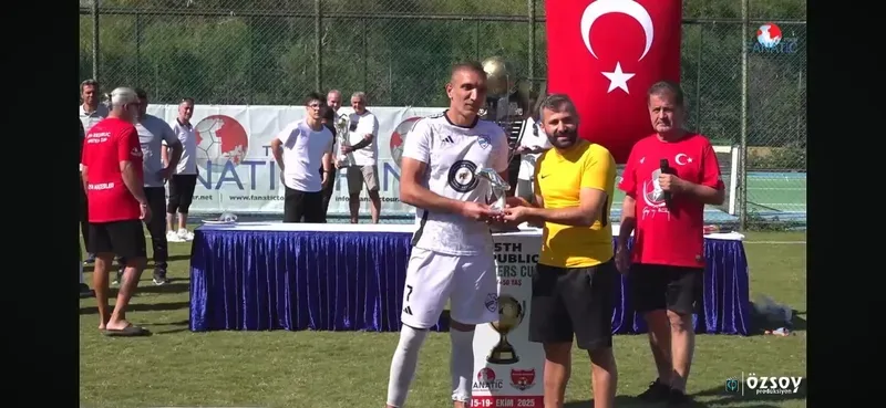 Van Masterler penaltılarda kaybetti: Turnuvayı Türkiye ikincisi olarak tamamladı