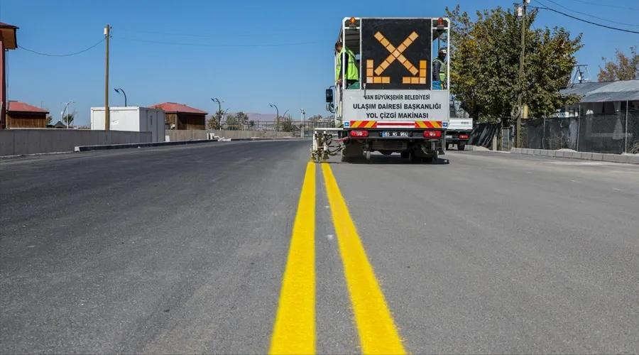 Van Gölü Sahil Yolu