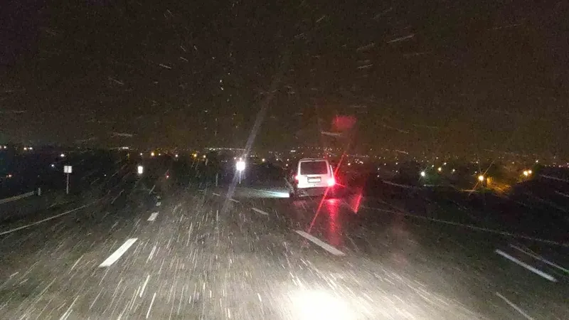 Karabet Geçidi trafiğe kapatıldı