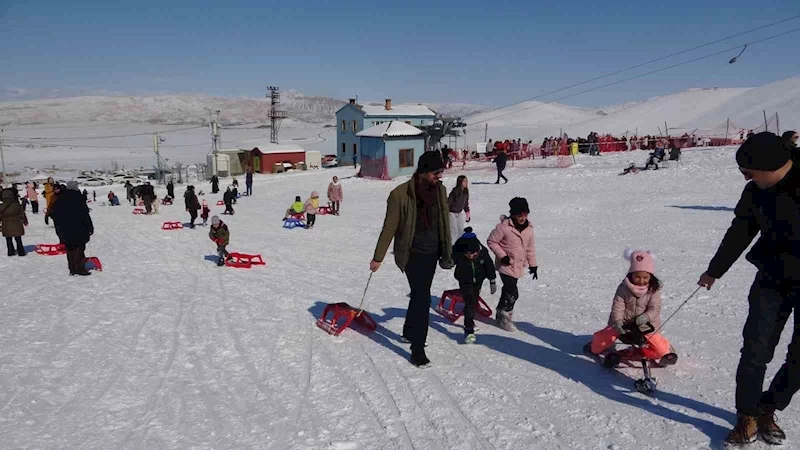 Abalı Kayak Merkezi’ne yoğun ilgi