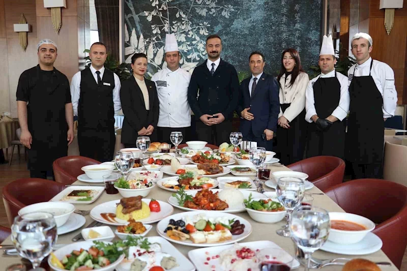 Hilton zengin iftar sofrası ile Ramazan’a hazır