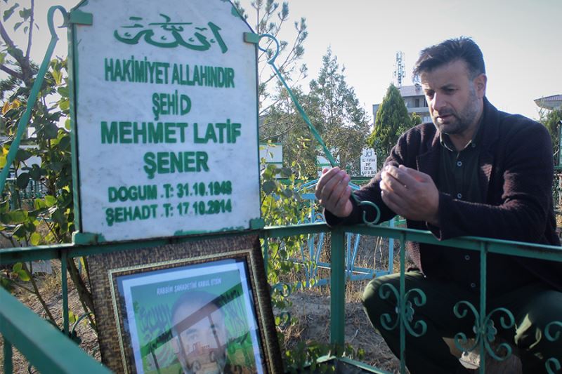 6-8 Ekim olaylarında katledilen Mehmet Latif Şener kabri başında anıldı